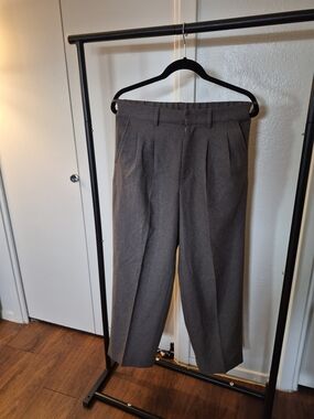 Tailored Gray-Brown Pleated Men's Dress Pants